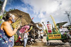 필리핀, 봉쇄령 보름 연장 검토…대통령 요트도 격리시설로